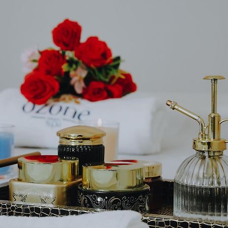 Doubletree By Hilton Fujairah City ภายนอก รูปภาพ A set of skin care products
