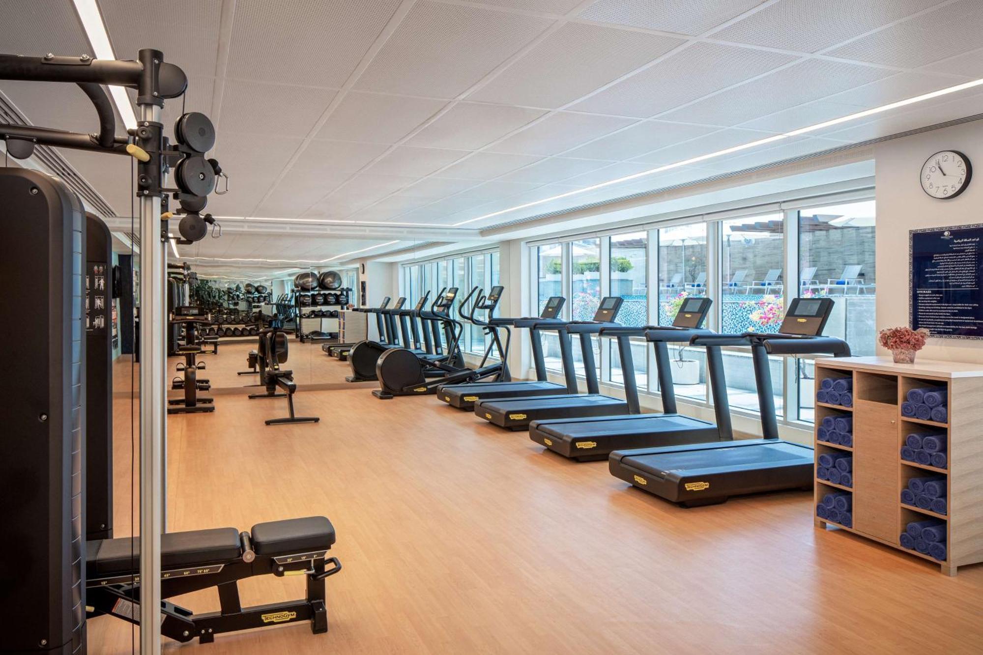Doubletree By Hilton Fujairah City ภายนอก รูปภาพ The gym at the London Business School