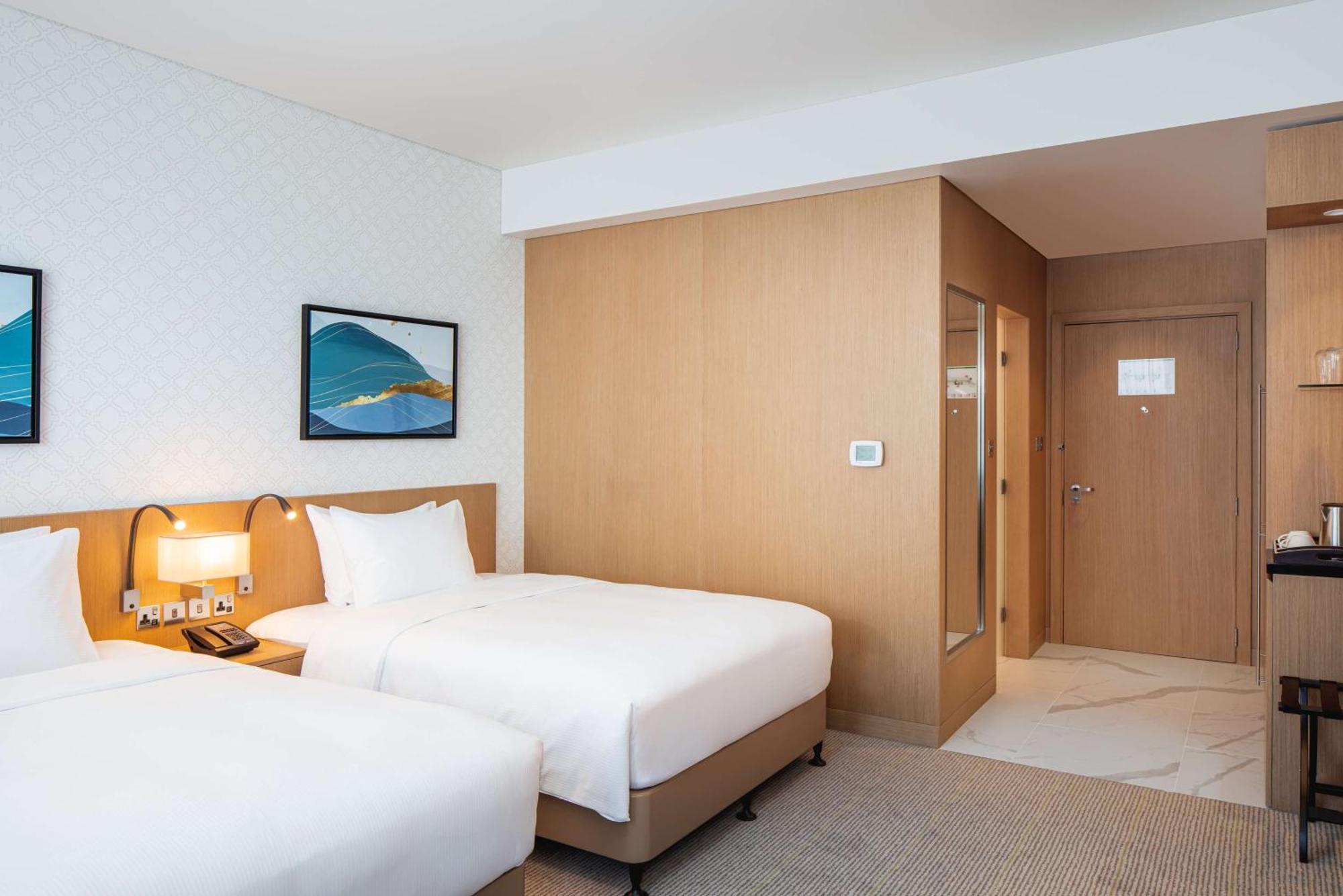 Doubletree By Hilton Fujairah City ภายนอก รูปภาพ