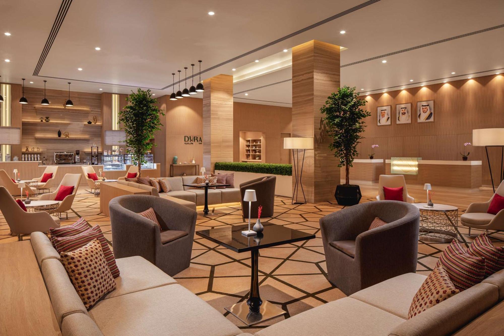 Doubletree By Hilton Fujairah City ภายนอก รูปภาพ The lounge at the airport